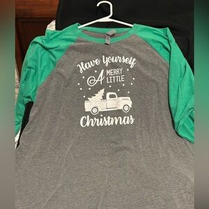 XXL Green and Gray Christmas baseball shirt